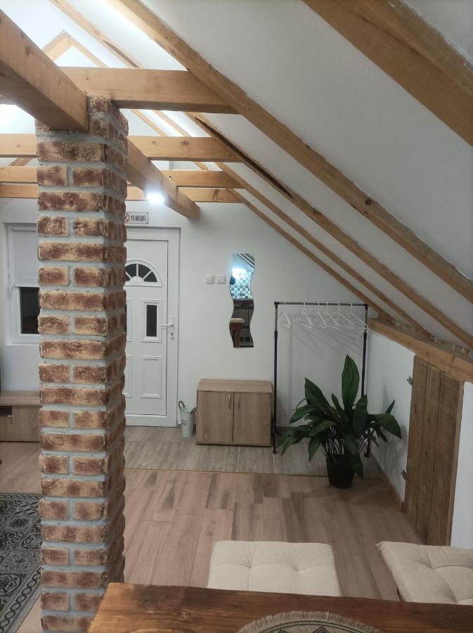 Apartmani Marija Zemun Zemun Polje Exterior foto