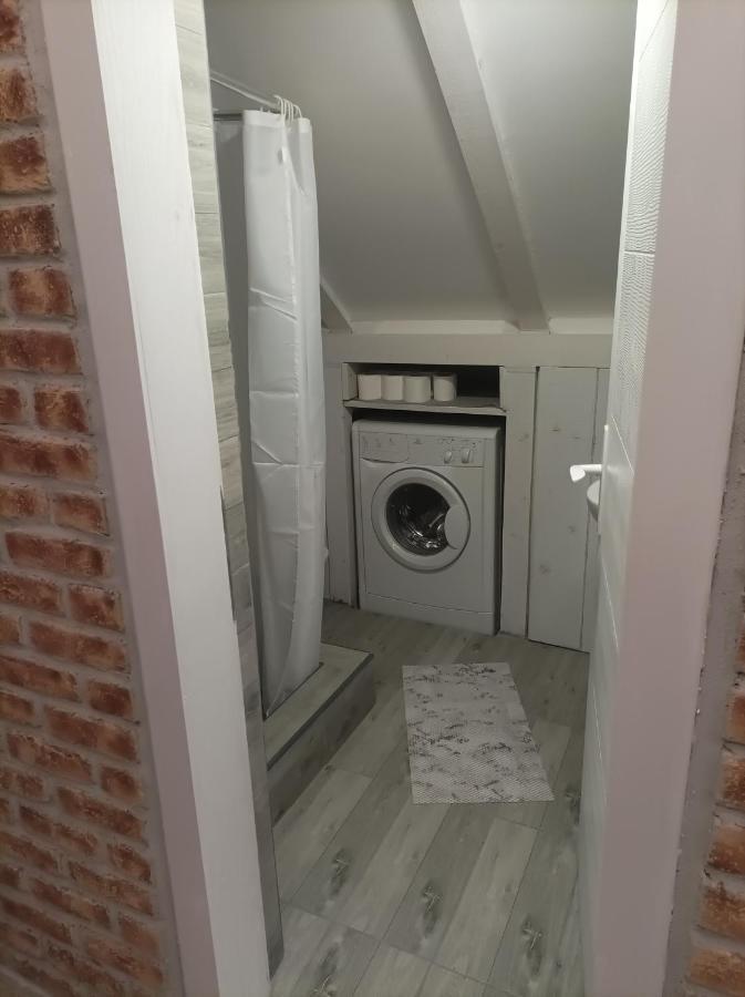 Apartmani Marija Zemun Zemun Polje Exterior foto